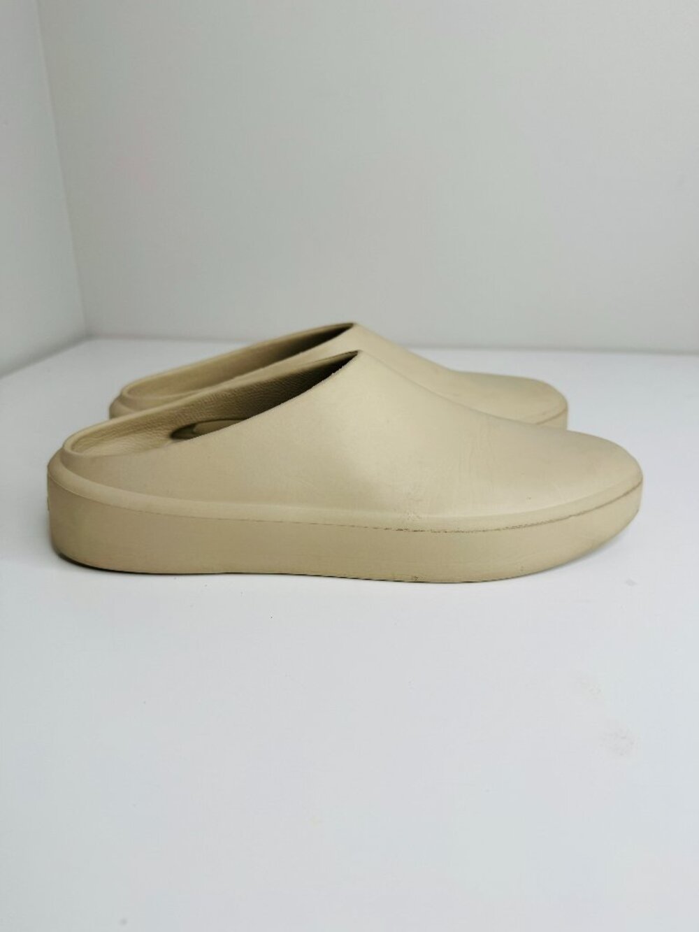 Fear of God California Mules EU39 US8 Cream Almond Slip On Made in Italy Foam Ru